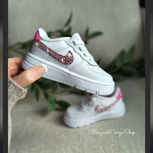Girls Nike Air Force 1 Low Easy On Pink White Sneakers Customized With Crystals